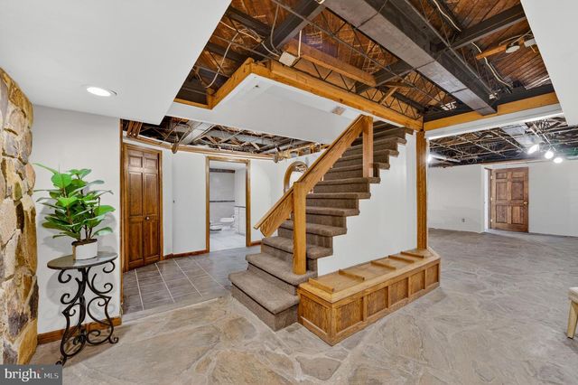 675 EDGEBORO BLVD, Bethlehem, PA 18017