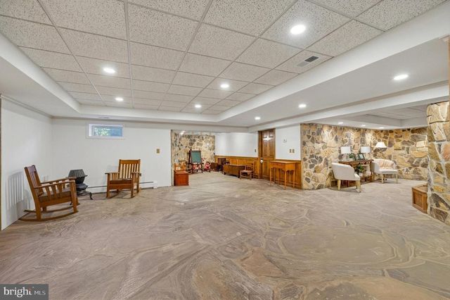 675 EDGEBORO BLVD, Bethlehem, PA 18017