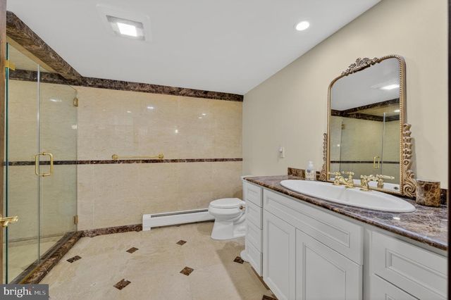 675 EDGEBORO BLVD, Bethlehem, PA 18017