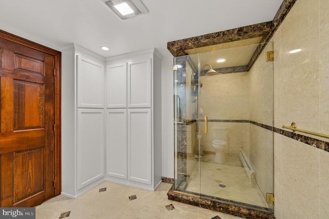 675 EDGEBORO BLVD, Bethlehem, PA 18017