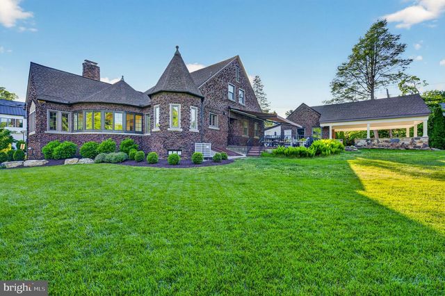 675 EDGEBORO BLVD, Bethlehem, PA 18017