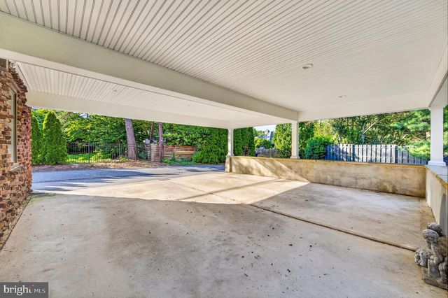 675 EDGEBORO BLVD, Bethlehem, PA 18017