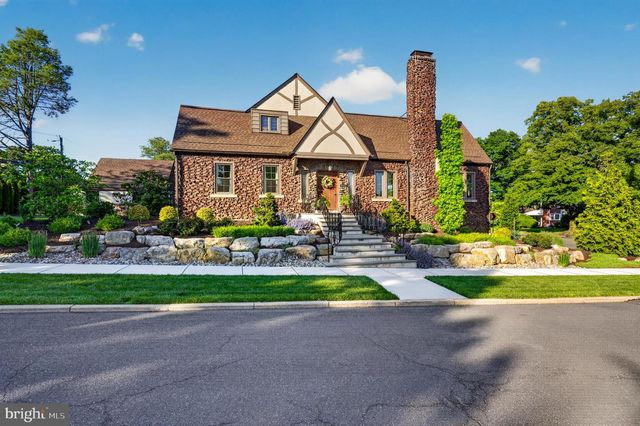 675 EDGEBORO BLVD, Bethlehem, PA 18017