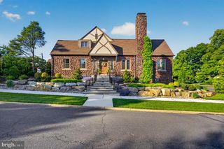 675 EDGEBORO BLVD, Bethlehem, PA 18017