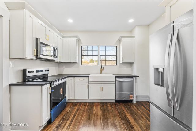 1515 McCroskey Ave, Knoxville, TN 37917