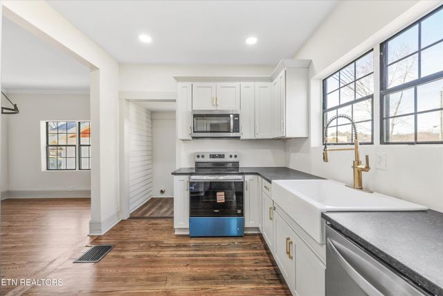 1515 McCroskey Ave, Knoxville, TN 37917