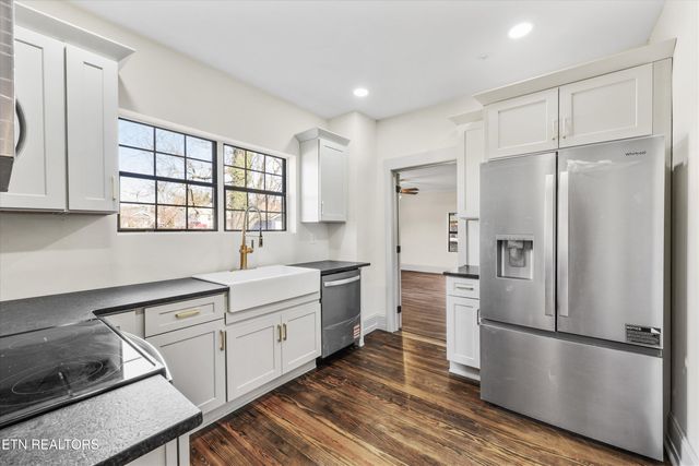 1515 McCroskey Ave, Knoxville, TN 37917