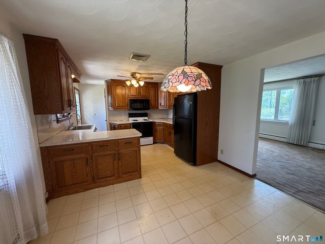 26 Maple Street, Trumbull, CT 06611