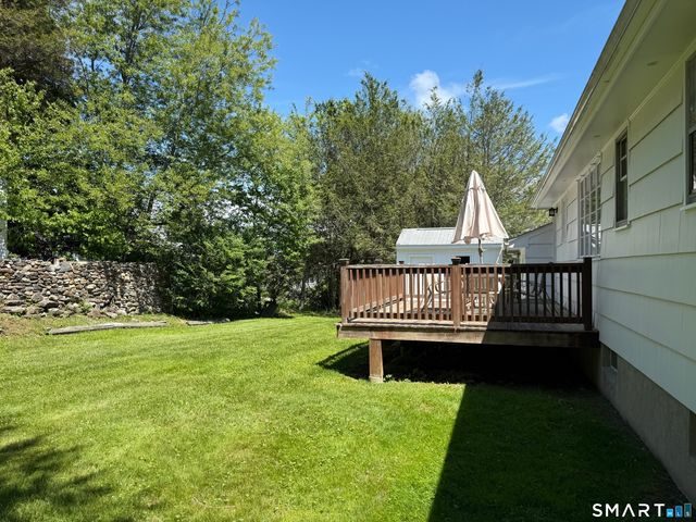 26 Maple Street, Trumbull, CT 06611