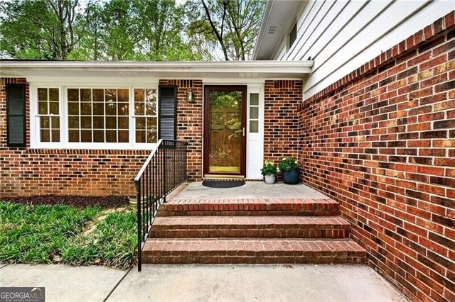 5208 Sanlee Lane, Atlanta, GA 30360