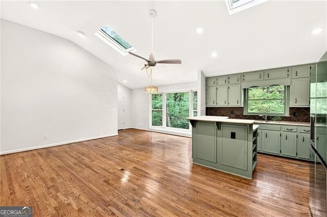 5208 Sanlee Lane, Atlanta, GA 30360