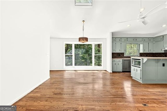 5208 Sanlee Lane, Atlanta, GA 30360