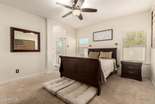 538 W GUM TREE Avenue, San Tan Valley, AZ 85140