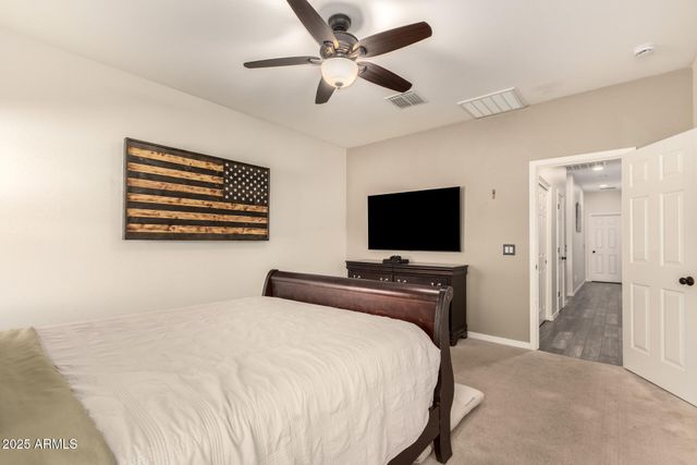 538 W GUM TREE Avenue, San Tan Valley, AZ 85140