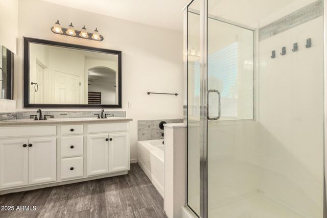 538 W GUM TREE Avenue, San Tan Valley, AZ 85140