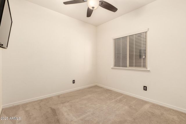 538 W GUM TREE Avenue, San Tan Valley, AZ 85140