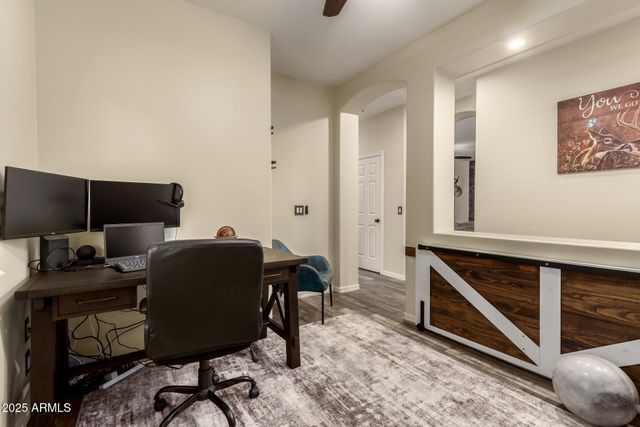 538 W GUM TREE Avenue, San Tan Valley, AZ 85140