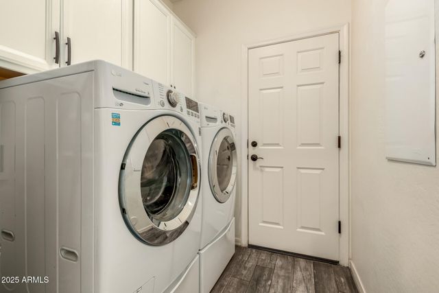 538 W GUM TREE Avenue, San Tan Valley, AZ 85140