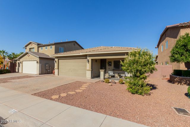 538 W GUM TREE Avenue, San Tan Valley, AZ 85140