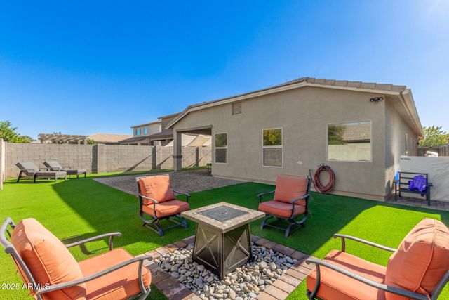 538 W GUM TREE Avenue, San Tan Valley, AZ 85140