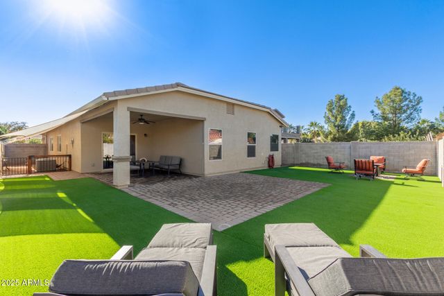 538 W GUM TREE Avenue, San Tan Valley, AZ 85140