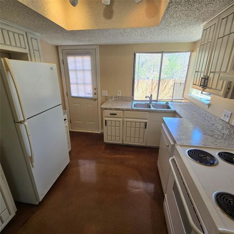 801 Old Ranch Road 12, San Marcos, TX 78666