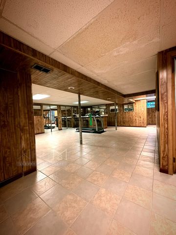 15201 Sunset Drive, Dolton, IL 60419