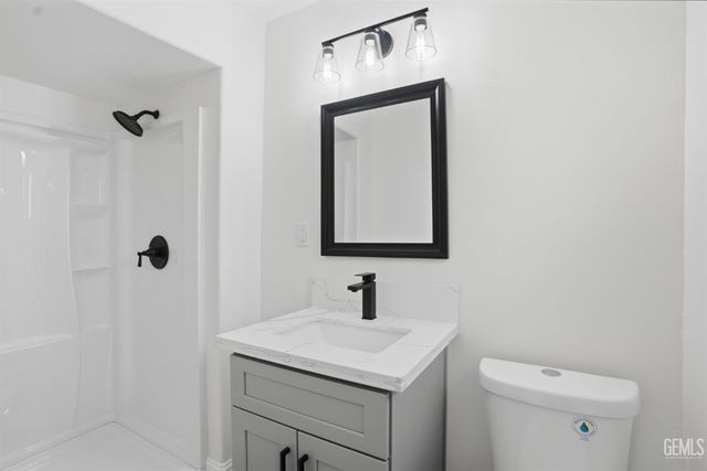 418 Bryant Street, Bakersfield, CA 93307