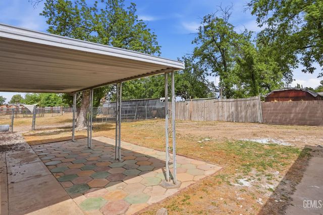 418 Bryant Street, Bakersfield, CA 93307