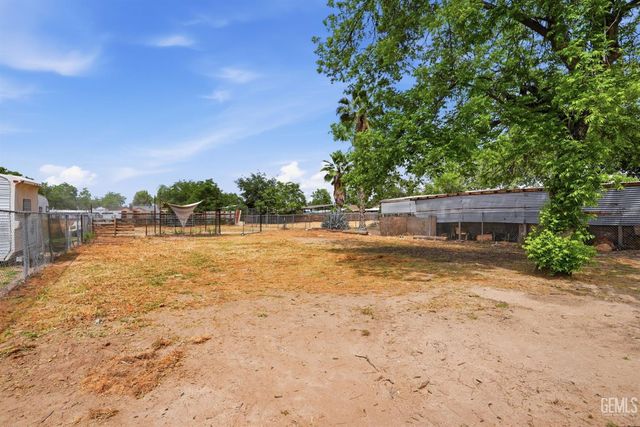 418 Bryant Street, Bakersfield, CA 93307