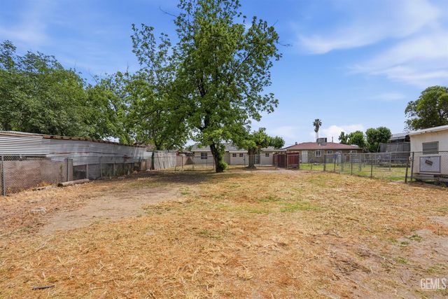 418 Bryant Street, Bakersfield, CA 93307