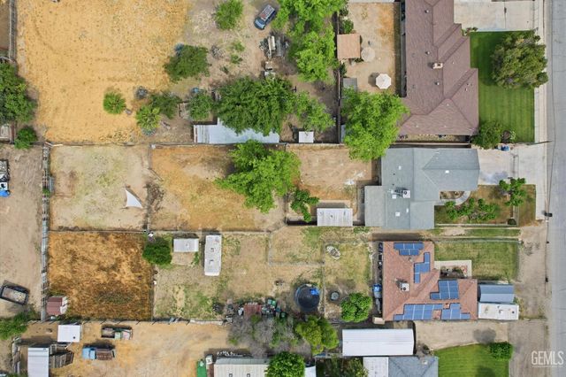 418 Bryant Street, Bakersfield, CA 93307