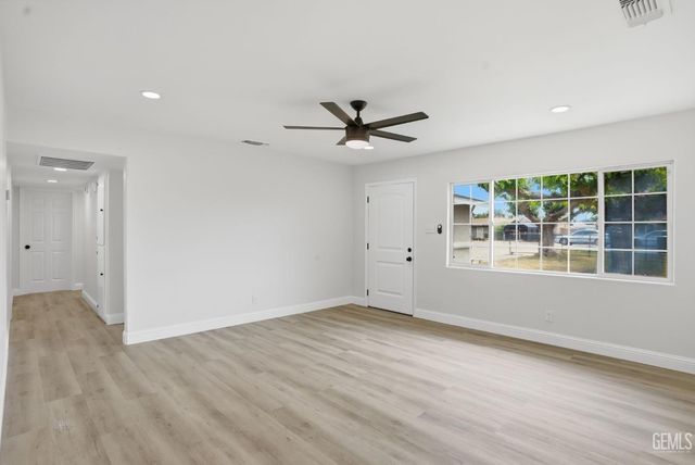 418 Bryant Street, Bakersfield, CA 93307