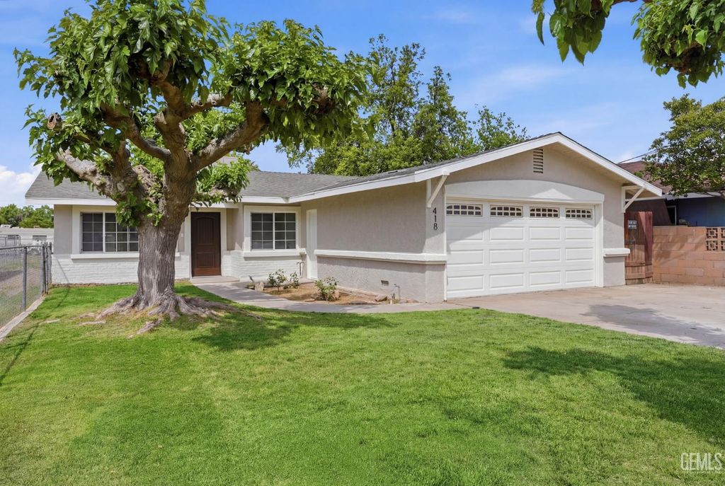 418 Bryant Street, Bakersfield, CA 93307
