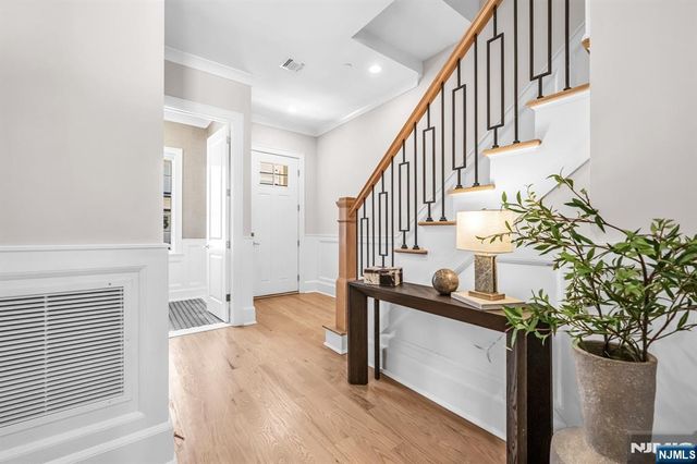 14 Gabriel Court 14, Paramus, NJ 07652