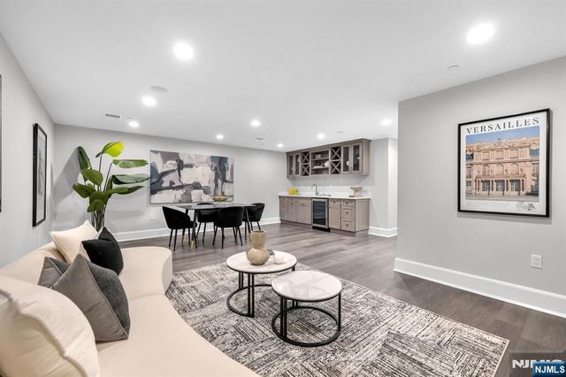 14 Gabriel Court 14, Paramus, NJ 07652