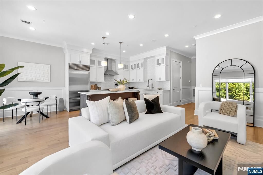 14 Gabriel Court 14, Paramus, NJ 07652