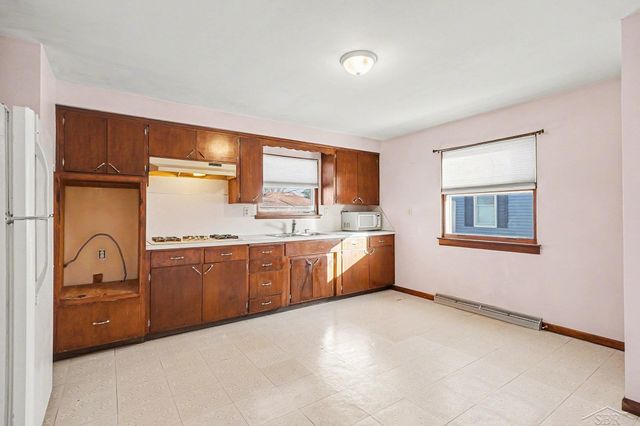 1312 Hine Street, Bay City, MI 48708