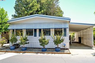 3231 Vineyard Ave., #102, Pleasanton, CA 94566