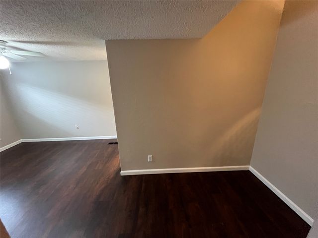 2442 SE 14th Street, Grand Prairie, TX 75051