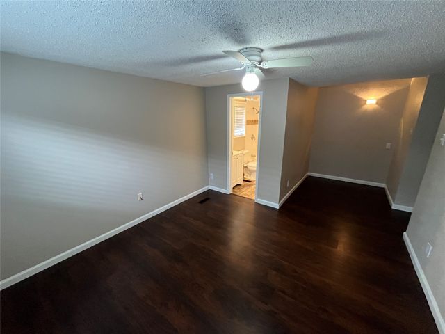 2442 SE 14th Street, Grand Prairie, TX 75051