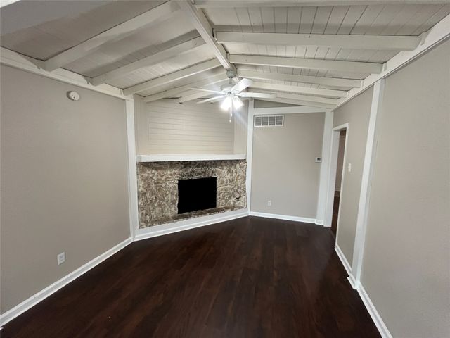 2442 SE 14th Street, Grand Prairie, TX 75051