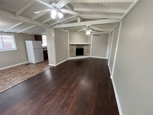 2442 SE 14th Street, Grand Prairie, TX 75051