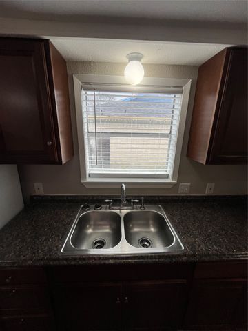 2442 SE 14th Street, Grand Prairie, TX 75051