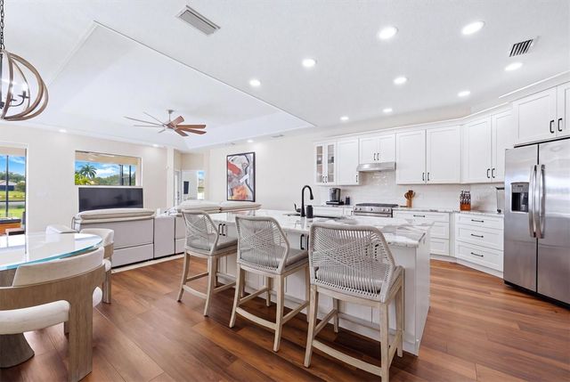 6915 HONEYSUCKLE TRAIL, Lakewood Ranch, FL 34202
