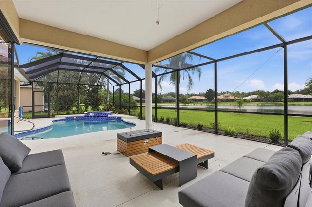 6915 HONEYSUCKLE TRAIL, Lakewood Ranch, FL 34202