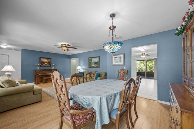 14 BURNLEY PLACE, Palm Coast, FL 32137