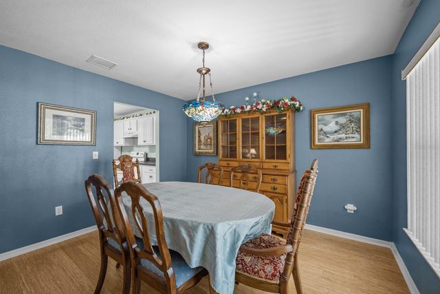 14 BURNLEY PLACE, Palm Coast, FL 32137