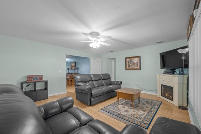 14 BURNLEY PLACE, Palm Coast, FL 32137