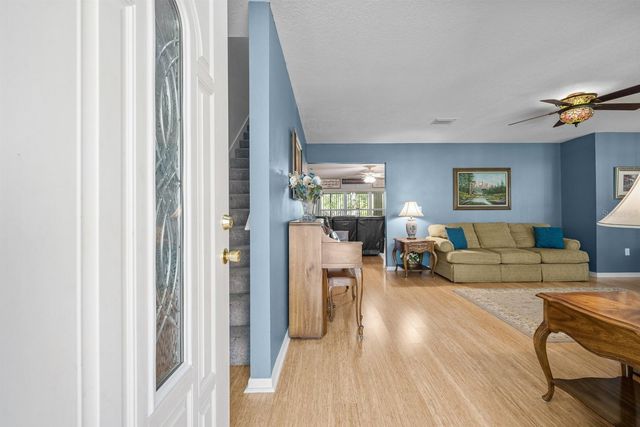 14 BURNLEY PLACE, Palm Coast, FL 32137